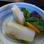 神田まつや - お新香もさすが！