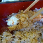 神田まつや - ゆるめの衣はすぐに剝がれる