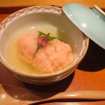 馳走　かく田 - 煮物：鯛の桜蒸し