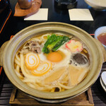 しばた - 料理写真:鍋焼きうどん650円
