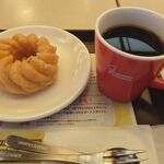 Mister Donut - フレンチクルーラーとコーヒー