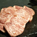 炭火焼肉 山麓 - 