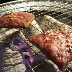 炭火焼肉 山麓 - 