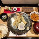 銀座米料亭 八代目儀兵衛 - 