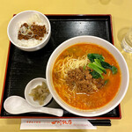 四川飯店 - 担担麺定食