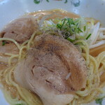 餃子の王将 - チャーシューに黒胡椒