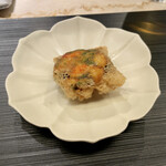 蓮心 - １.トマトと芹、車海老のベトナム風春巻き　ラズベリーソース添え