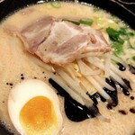 ひできよラーメン - とんこつ黒