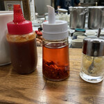 麺屋 一八 - 味変用調味料