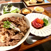 炭火焼肉KINOE - 