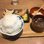 肉汁餃子のダンダダン - 焼餃子・チャーシュー定食（御飯大盛り）800円+50円