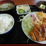 一富士食堂 - とんかつカレーソース
