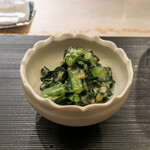 蓮心 - カーボロネロの炒め物　アヒル卵黄塩漬けのクリーム和え