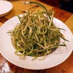 ピッツェリア パーレンテッシ - ⚫宮城県産ローマ冬野菜 プンタレッラのサラダ