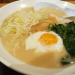 半田屋 - トッピングで飾り、after！