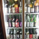 麦酒庵 - 日本酒は、この冷蔵庫の何倍もの数がバックヤードに有るそう。。。