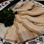 横浜中華街 重慶飯店 - コラーゲンたっぷりの白肉