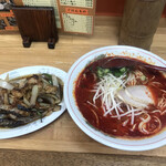 ラーメン どんどん - 激辛ラーメンとホルモン炒め