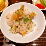 蓬左茶寮 - 焼きタケノコご飯