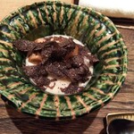 虎白 - 葱  蕪  蓮根  牛蒡の炊き合わせ。出汁はトリュフ。かけてあるのもトリュフ。