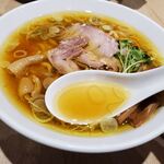 手打 親鶏中華そば 綾川 - 親鳥中華そば(820円)＋大盛り(150円)