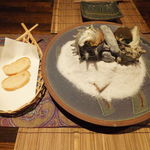 月のうさぎ - サザエ２種（醤油＆青海苔、ガーリックバターでパンと） 