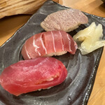 マグロ大使 - 天然本まぐろ握り 赤身 中とろ 大とろ全部盛り 780円