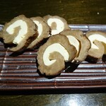 和顔別館 OKARU - いぶりがっこクリームチーズ(580円)