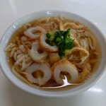 大井食堂 - うどん竹輪入り(400円)