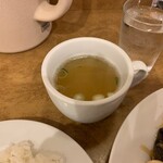 南海飯店 - かたい焼ソバのスープ