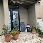 Juri arno - お店の入口です。（2021年1月）