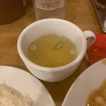 南海飯店 - かたい焼ソバのスープ