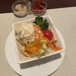 Touyouken - セットの野菜ポテトサラダ