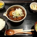 三六 - 三六　もつの赤だしどて煮込み定食