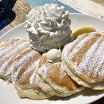 コナズ珈琲 - クラシックホイップパンケーキ(¥858)