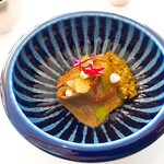 フランス料理 エステール by アラン・デュカス - ⚫アミューズブッシュ2「和牛タンロースト  クレソンペースト  マスタードとピクルスのピューレ」