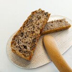 フランス料理 エステール by アラン・デュカス - ⚫自家製パン「オートミールと胡麻」