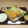 Kodawarino Tonkatsu Katsusen - 高座豚ロースカツとカキフライ定食(2)