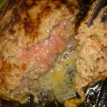 牛100%ハンバーグステーキ　超レア！