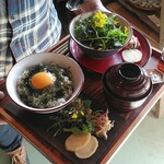 しの屋 - 卵ぞうすい＆海の幸つき卵かけごはん