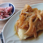 Otomo - タラのキムチ炒めと大根の桜漬け