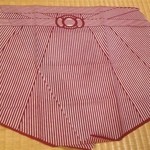 料亭 金城樓 - 膝掛けにどうぞと出された袴