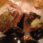 料亭 金城樓 - 刺身の薬味は鬼灯の皮の中（夕食）