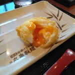 Marugame Seimen - 半熟卵の天ぷら　理想的なトロ〜リ