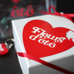 ete - 限定メッセージカード＆キーホルダー付き