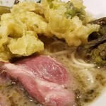 麺屋 六感堂 - ラム白湯 ばっけ味噌ラーメン