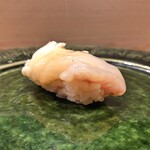 うを徳 - 虎河豚 炙り（握り）