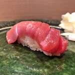 うを徳 - 中とろ（握り）