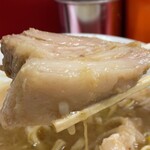 ラーメン二郎 - 【再訪】豚の脂がヤバすぎ