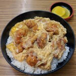 Mampuku Shokudou - からあげ丼（650円）